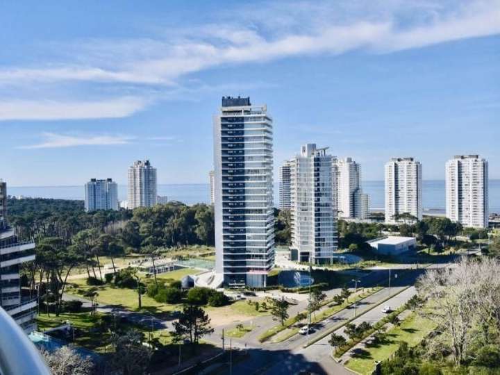 Apartamento en venta en Punta Del Este