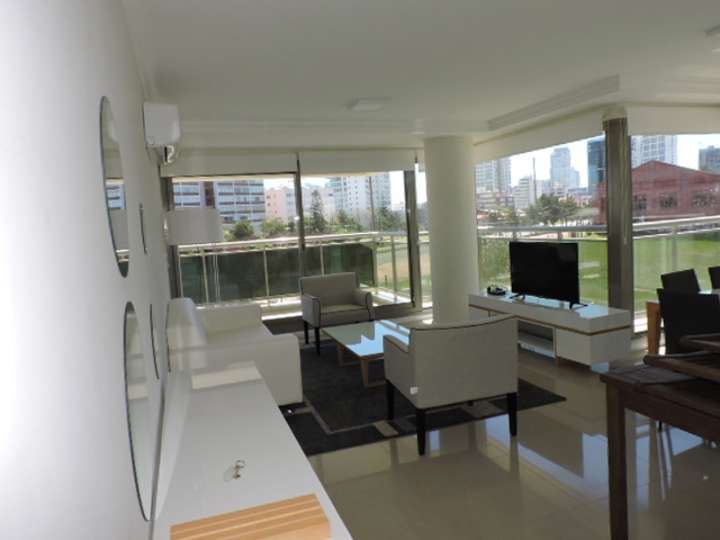 Apartamento en venta en Punta Del Este