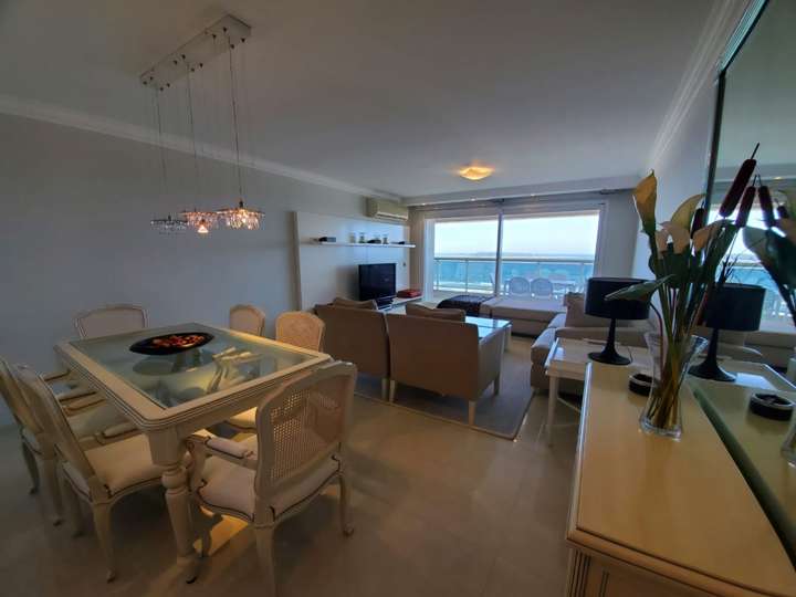 Apartamento en venta en Punta Del Este