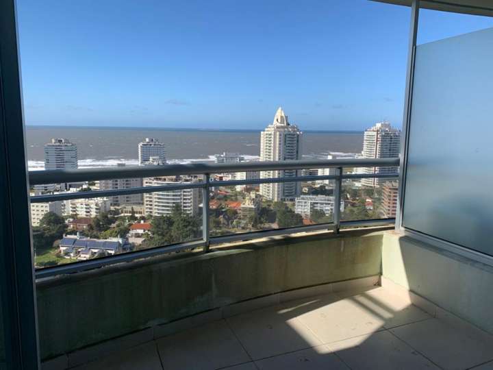 Apartamento en venta en Punta Del Este