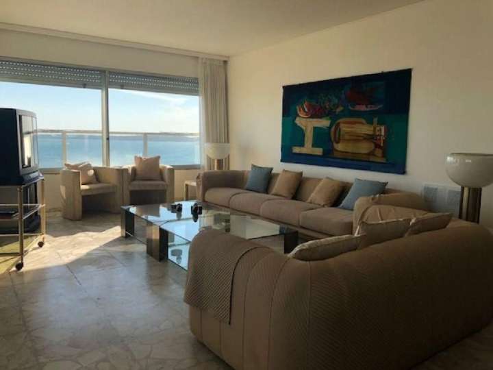 Apartamento en venta en Punta Del Este