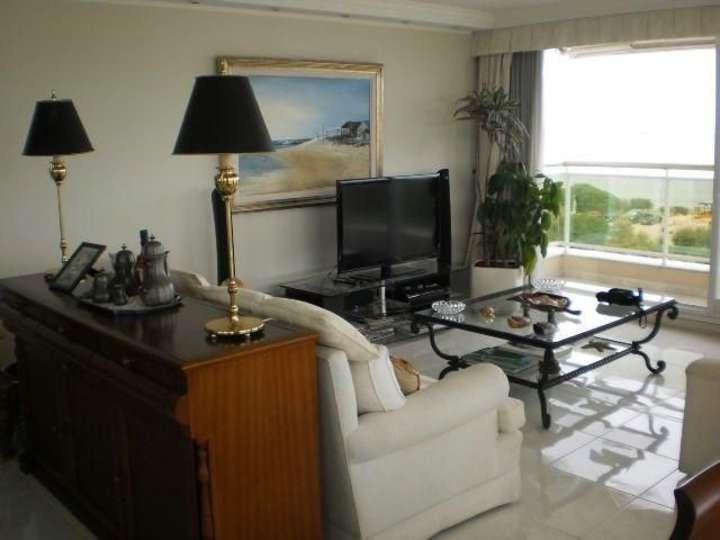 Apartamento en venta en Punta Del Este