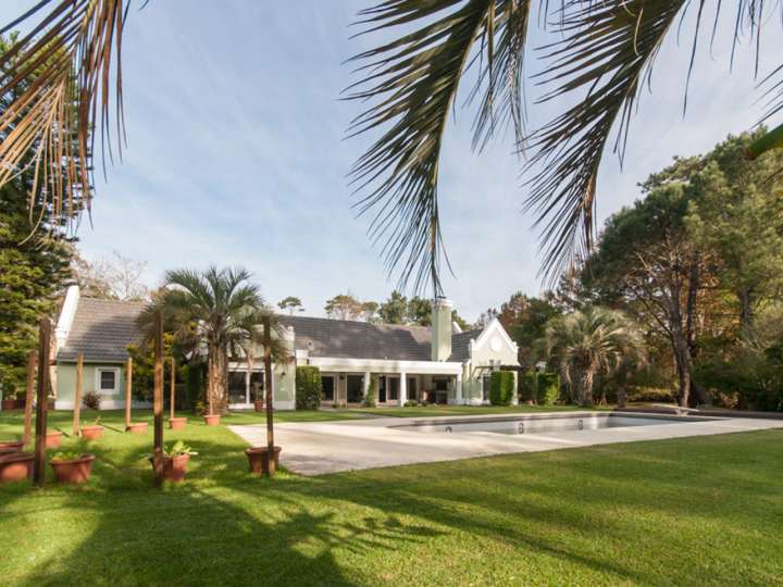 Casa en venta en Pinares, Maldonado