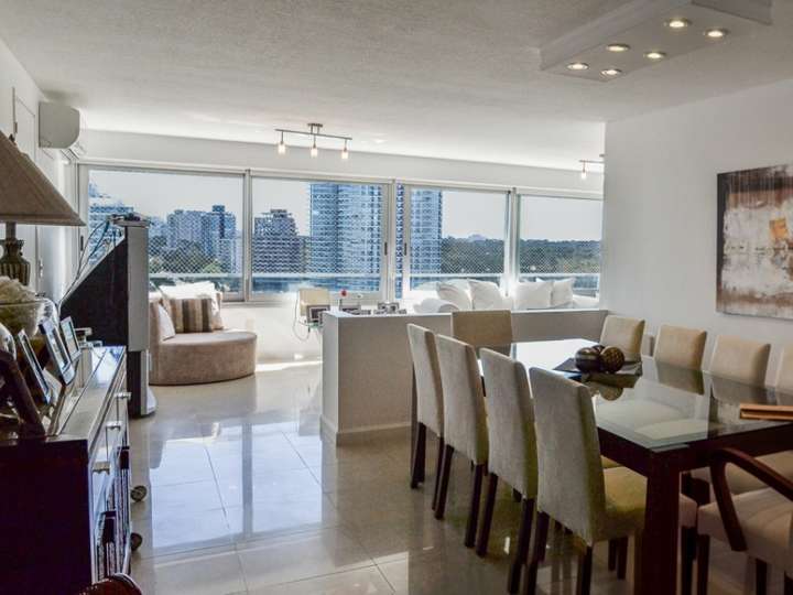 Apartamento en venta en Punta Del Este