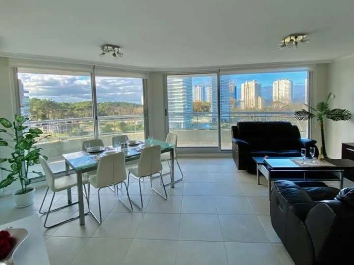 Apartamento en venta en Punta Del Este
