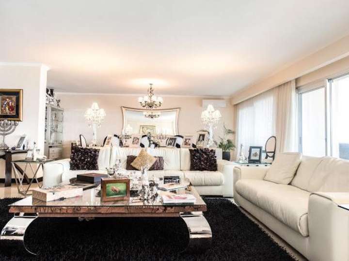 Apartamento en venta en Punta Del Este