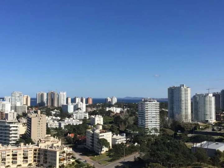 Apartamento en venta en Punta Del Este