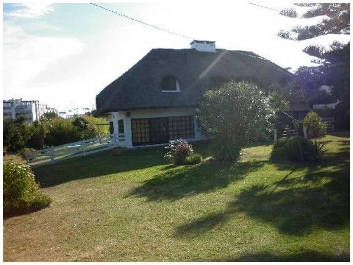 Casa en venta en Pinares, Maldonado