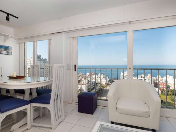 Apartamento en venta en La Galerna (Calle 21), Punta Del Este