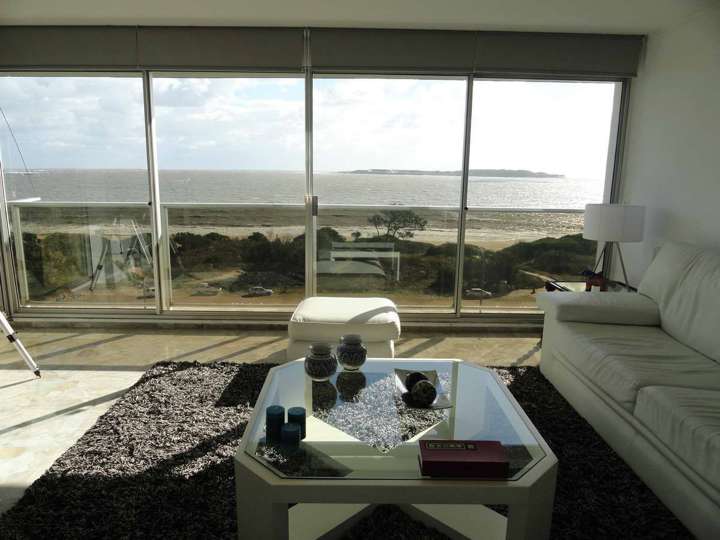 Apartamento en venta en Rambla Doctor Claudio Williman, Maldonado