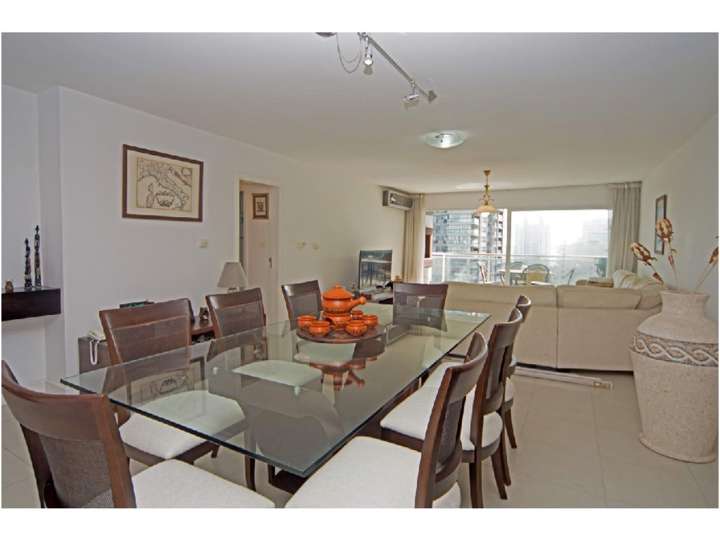 Apartamento en venta en Punta Del Este