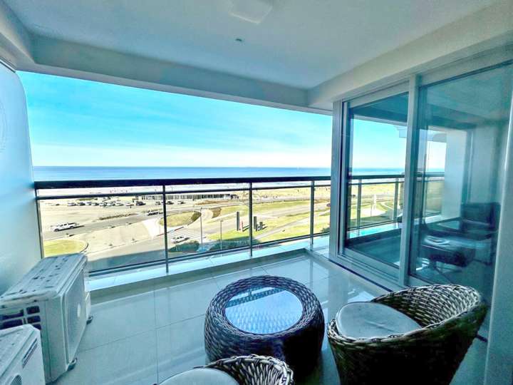 Apartamento en venta en Rambla General Artigas, Punta Del Este