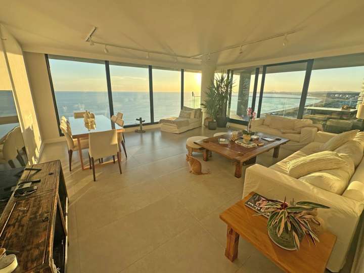 Apartamento en venta en Rambla Doctor Claudio Williman, Maldonado