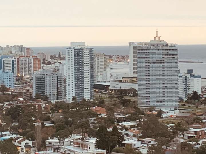 Apartamento en venta en Punta Del Este