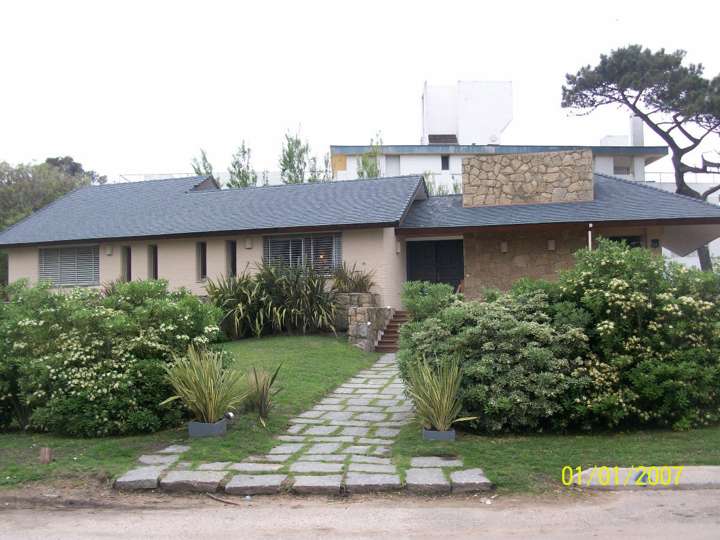 Casa en venta en Pinares, Maldonado