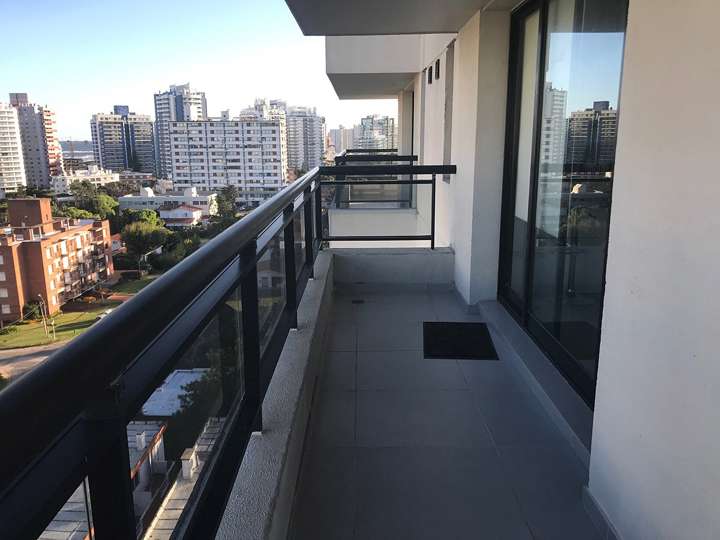 Apartamento en alquiler en Punta Del Este