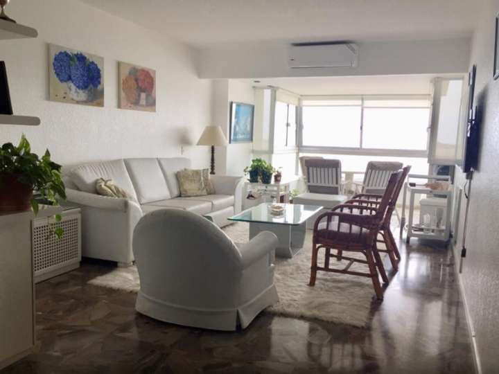 Apartamento en venta en Punta Del Este