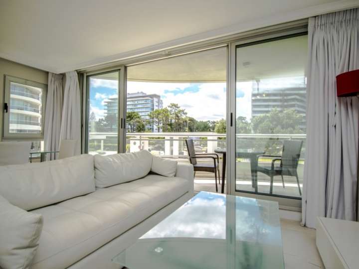Apartamento en venta en Avenida Franklin Delano Roosevelt, Punta Del Este