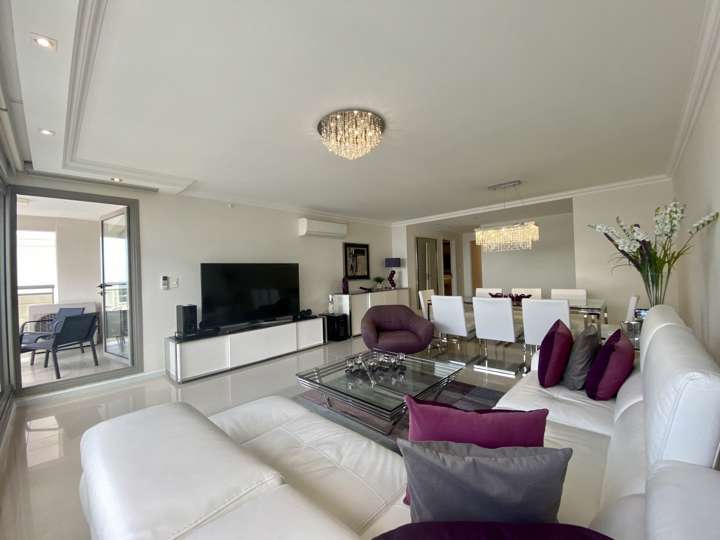 Apartamento en venta en Punta Del Este