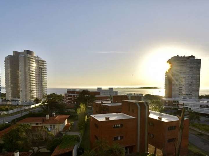 Apartamento en venta en Punta Del Este