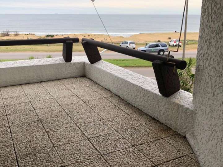 Apartamento en venta en Pinares, Maldonado