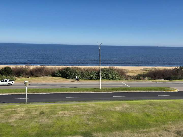 Apartamento en venta en Pinares, Maldonado