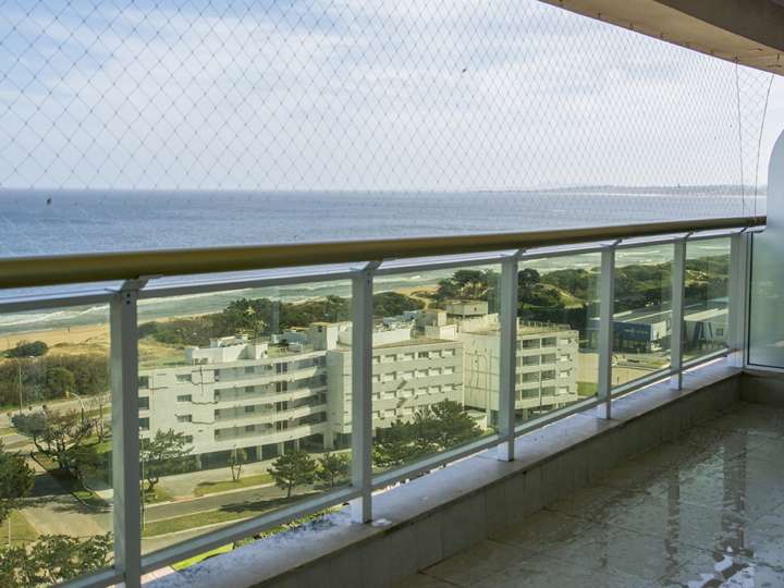 Apartamento en venta en Punta Del Este