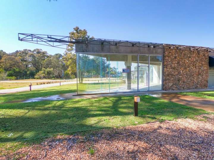 Comercial / Tienda en venta en Maldonado