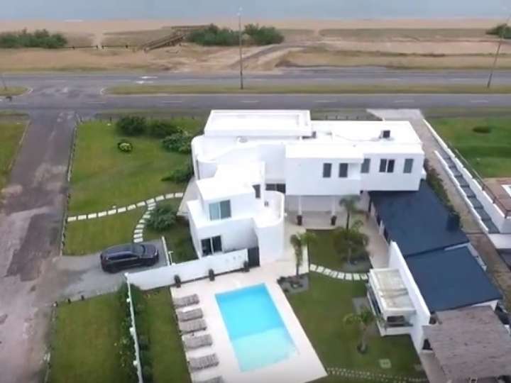 Casa en venta en Pinares, Maldonado