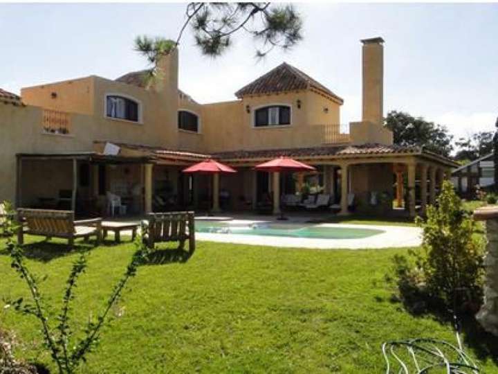 Casa en venta en Pinares, Maldonado