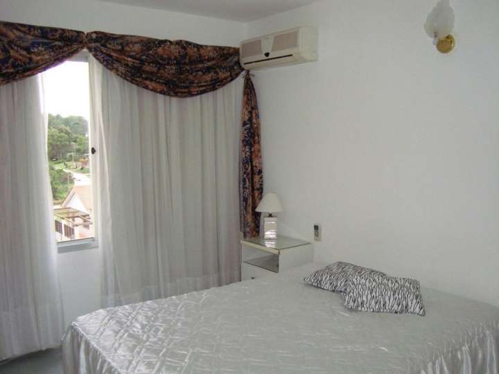 Apartamento en venta en Pinares, Maldonado