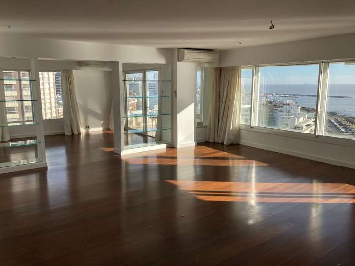 Apartamento en venta en Punta Del Este