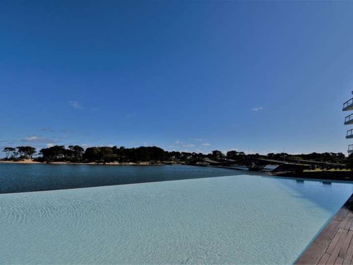 Apartamento en venta en Avenida Eduardo Víctor Haedo, El Tesoro