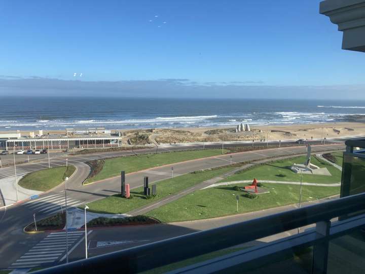 Apartamento en venta en Rambla Lorenzo Batlle, Punta Del Este