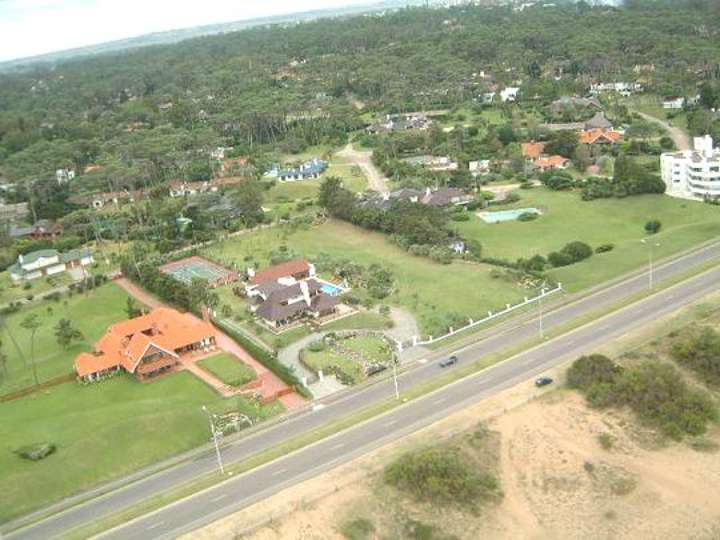 Casa en venta en Pinares, Maldonado